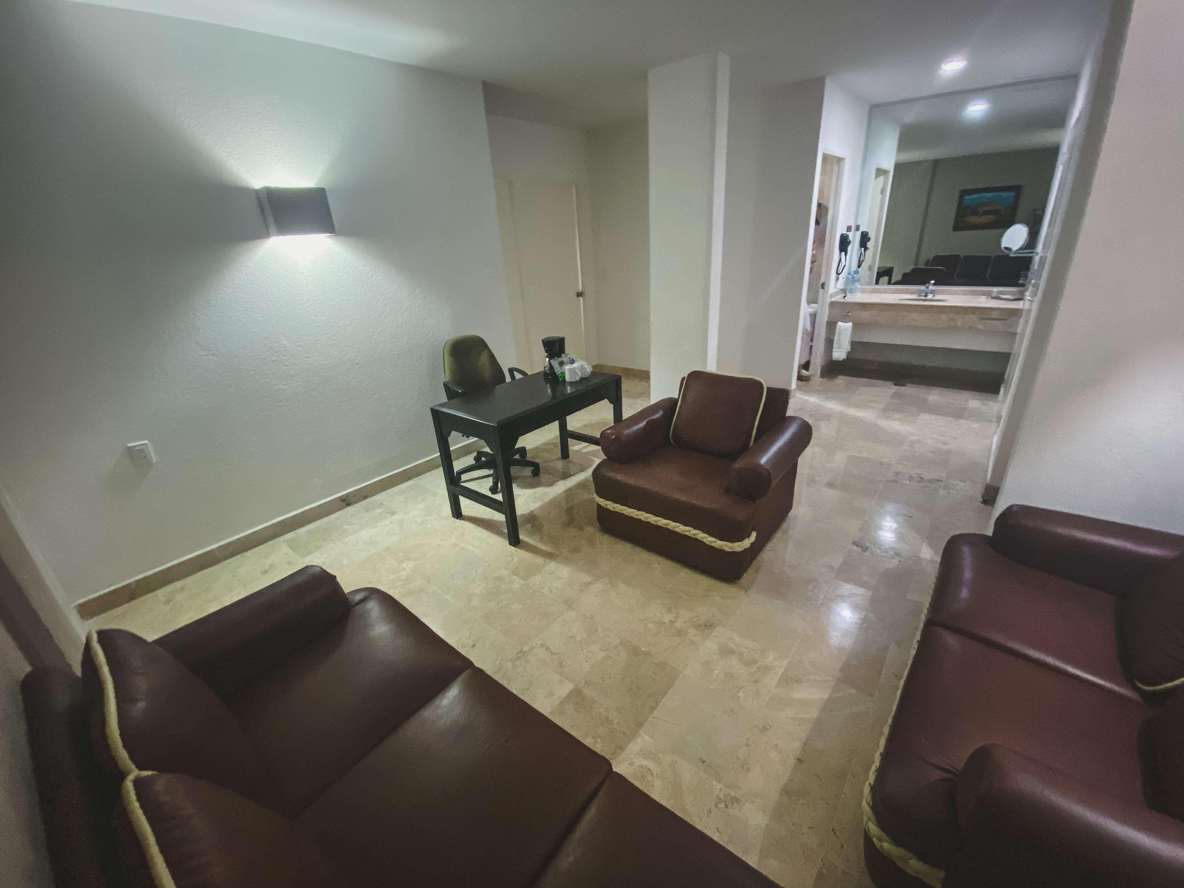 Hotel Gran Plaza 4*